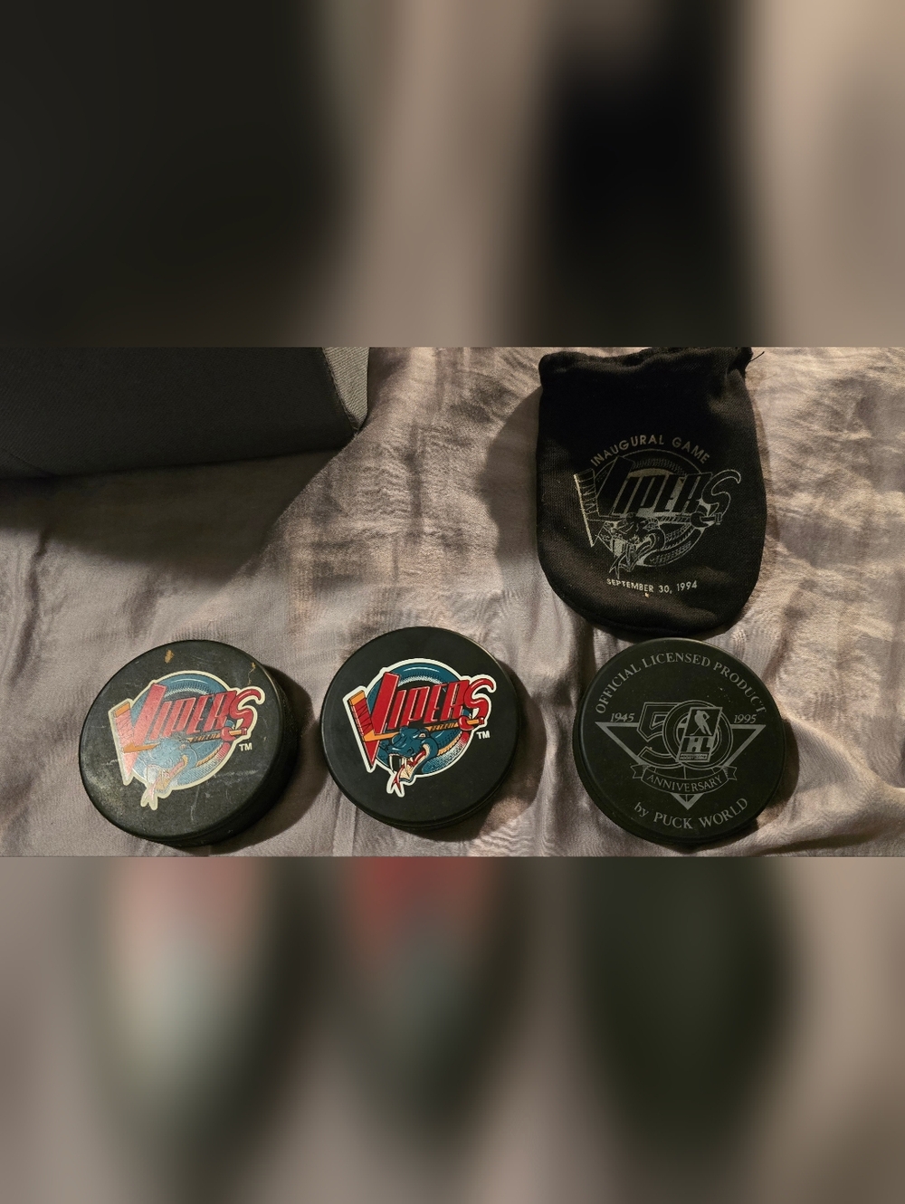 Vipers Hockey Puck Set in Black with Logo